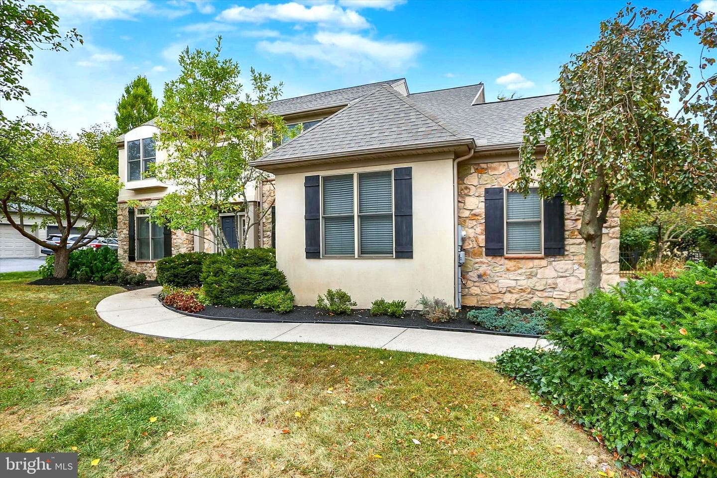1140 Windsor Road photo 7