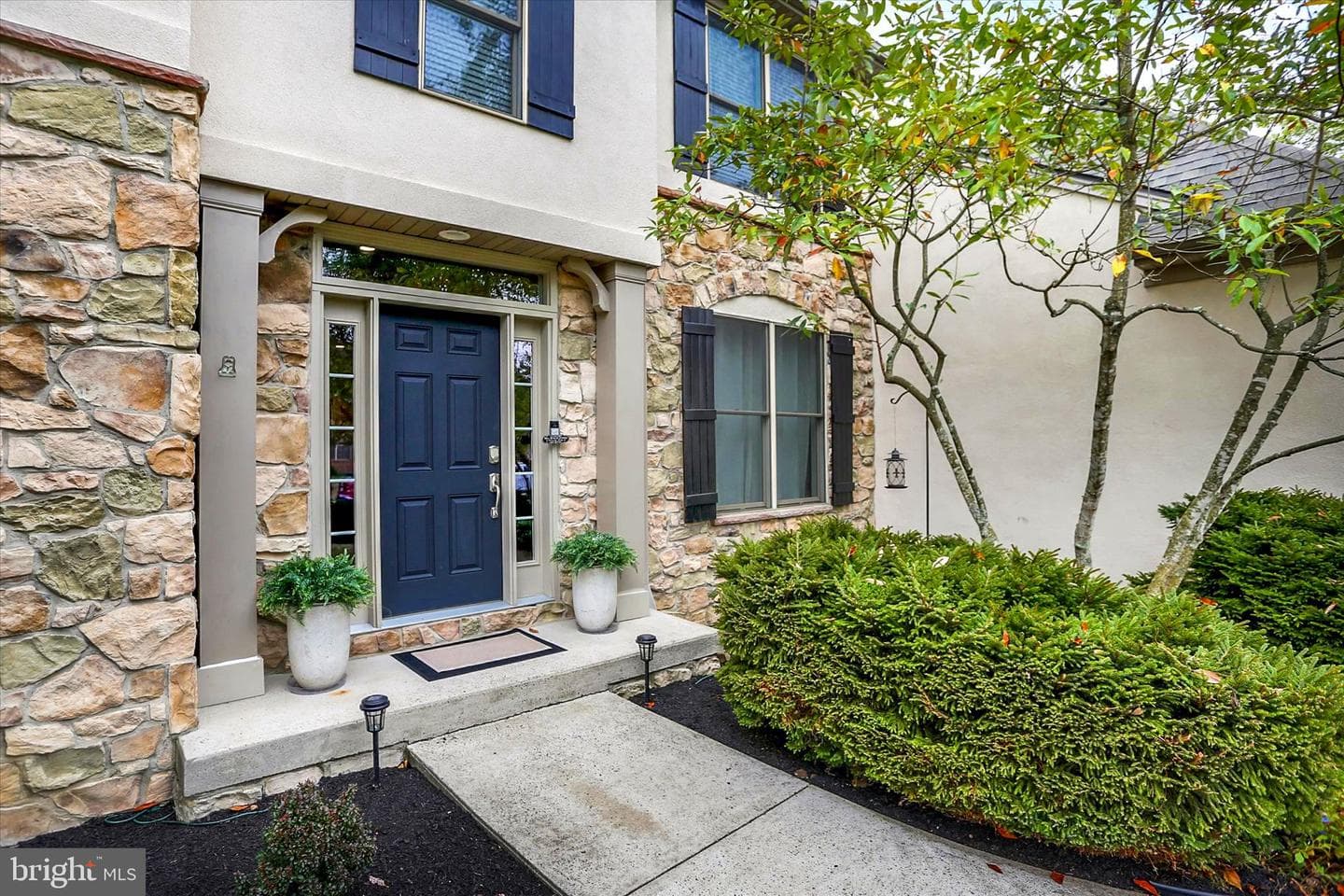 1140 Windsor Road photo 9