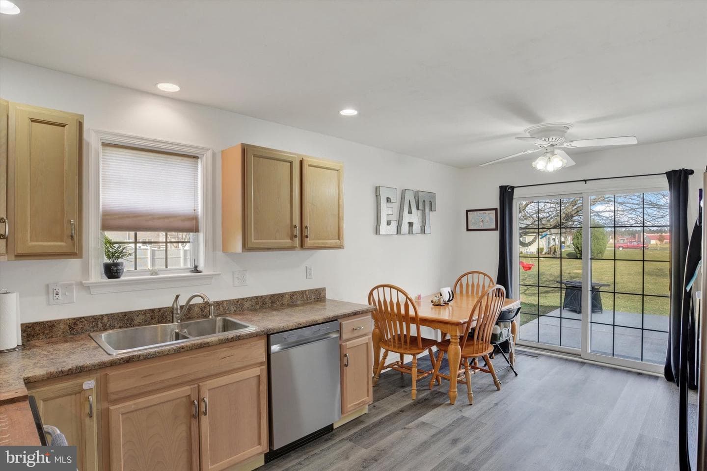 24 Warwick Circle photo 10