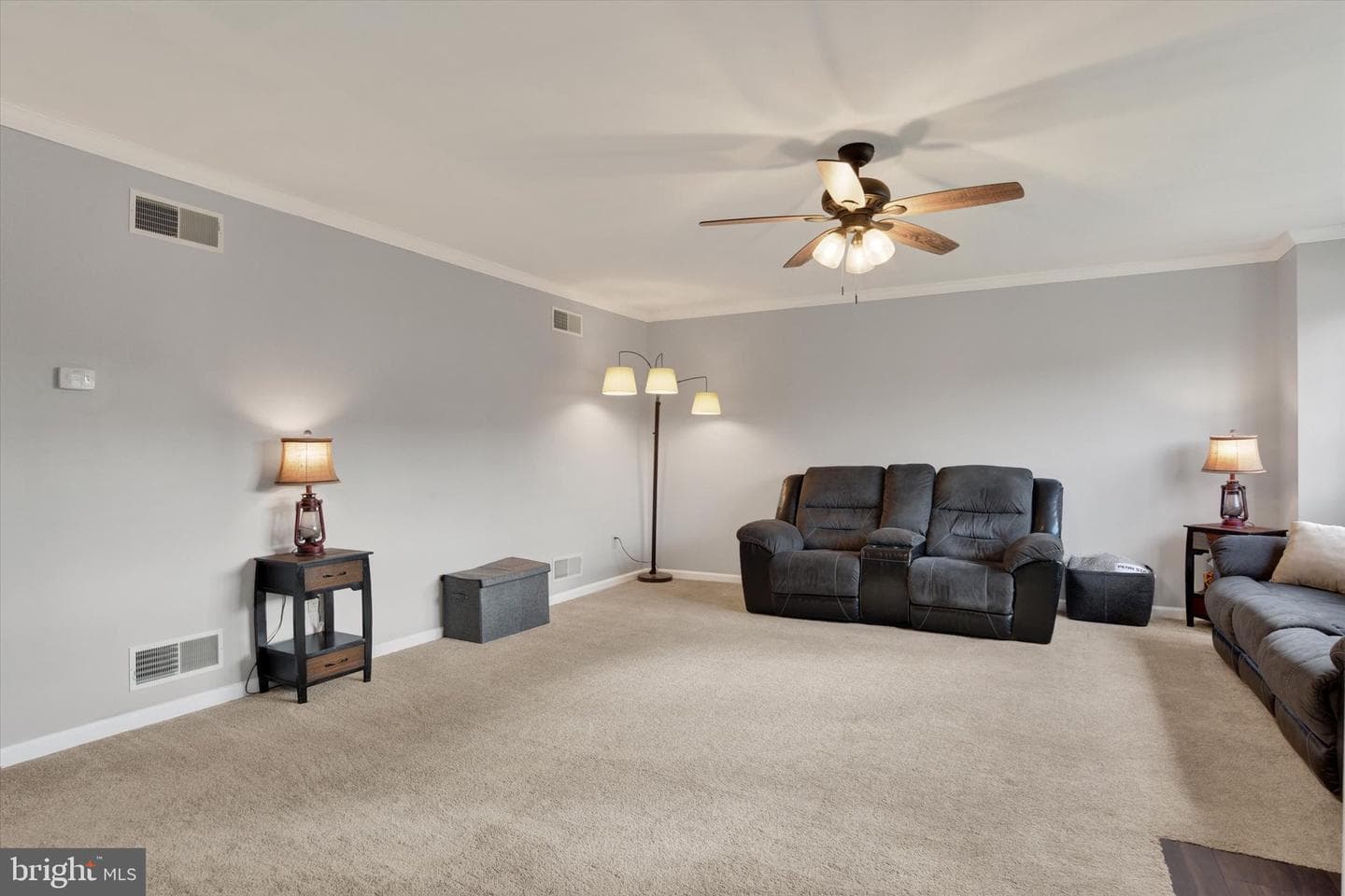 24 Warwick Circle photo 6