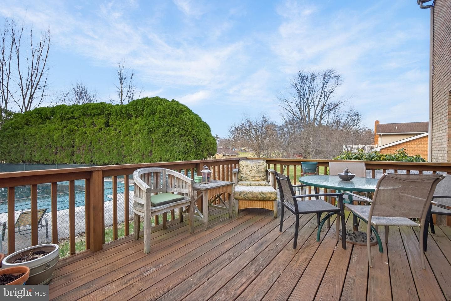 301 E Elmwood Avenue photo 37
