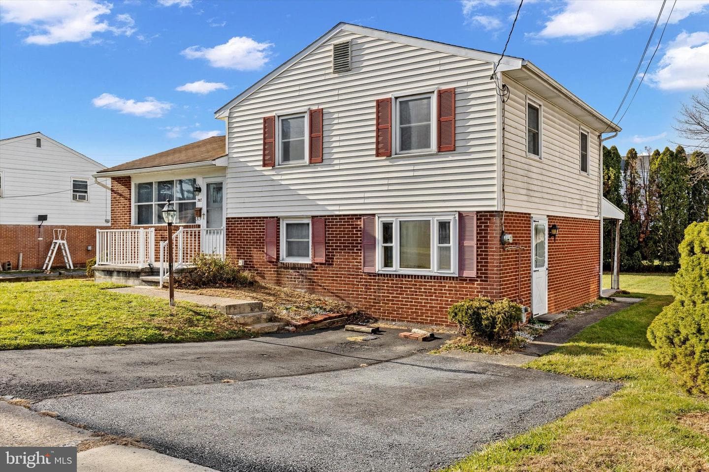 303 Brandy Lane photo 3
