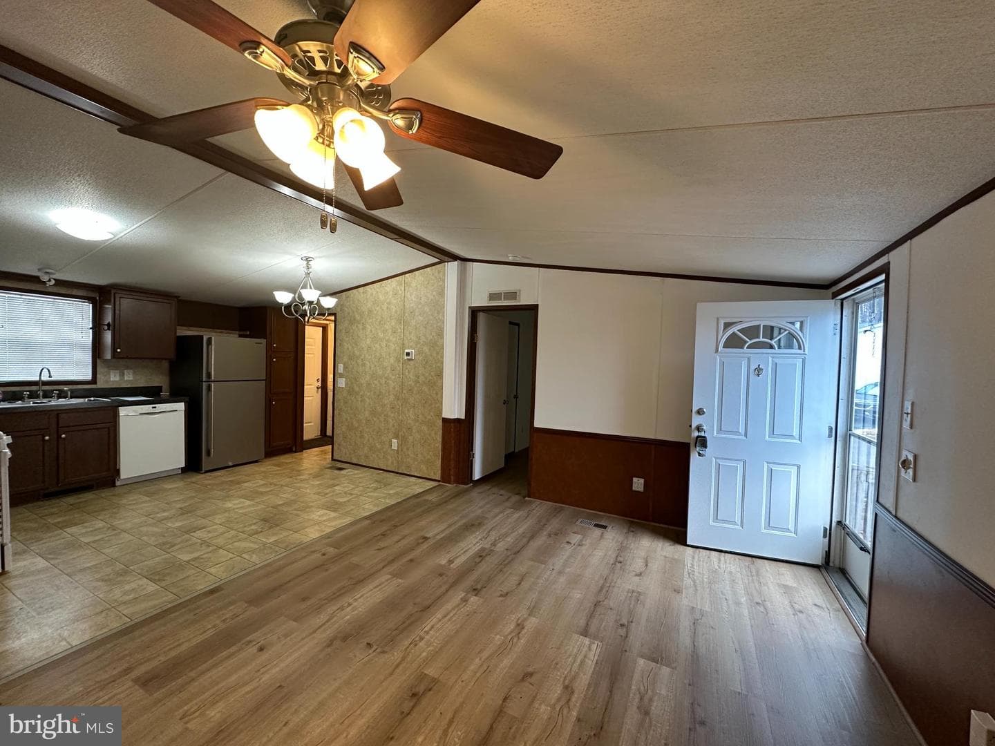 16 Hazel Circle photo 5