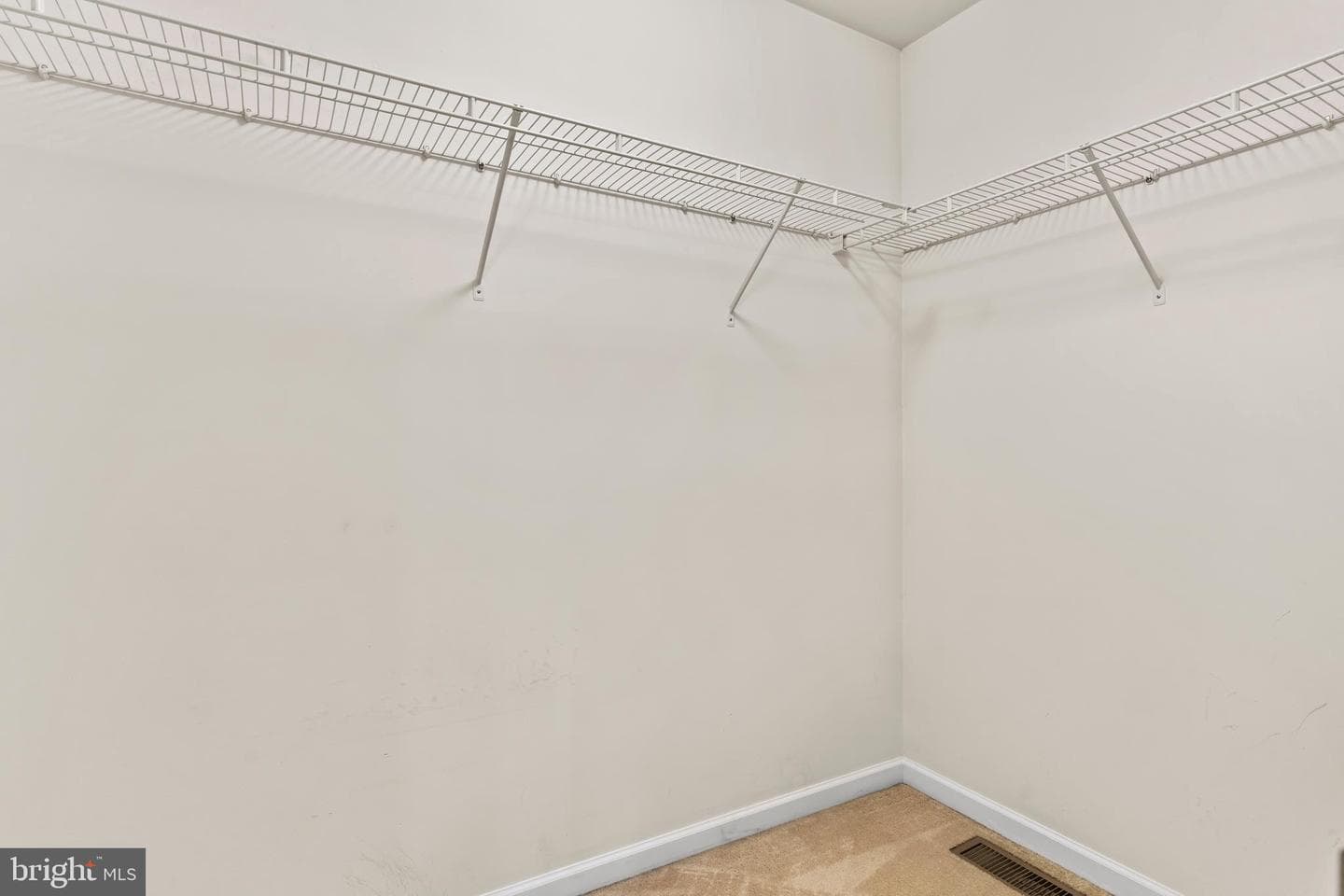 4230 Roth Farm Village Circle photo 27