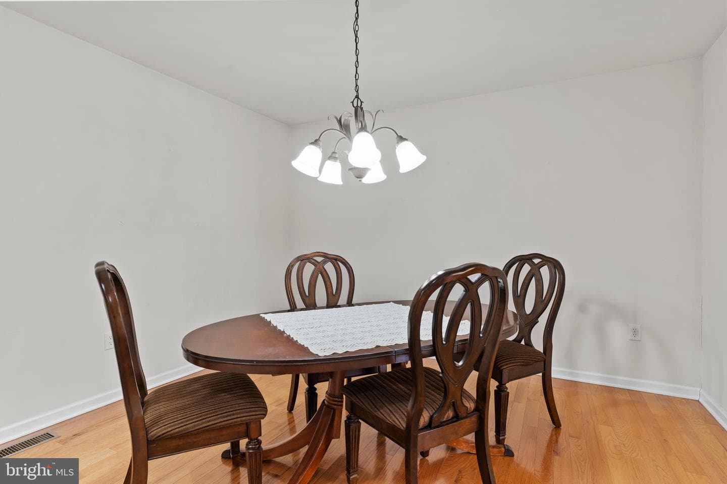 4230 Roth Farm Village Circle photo 8