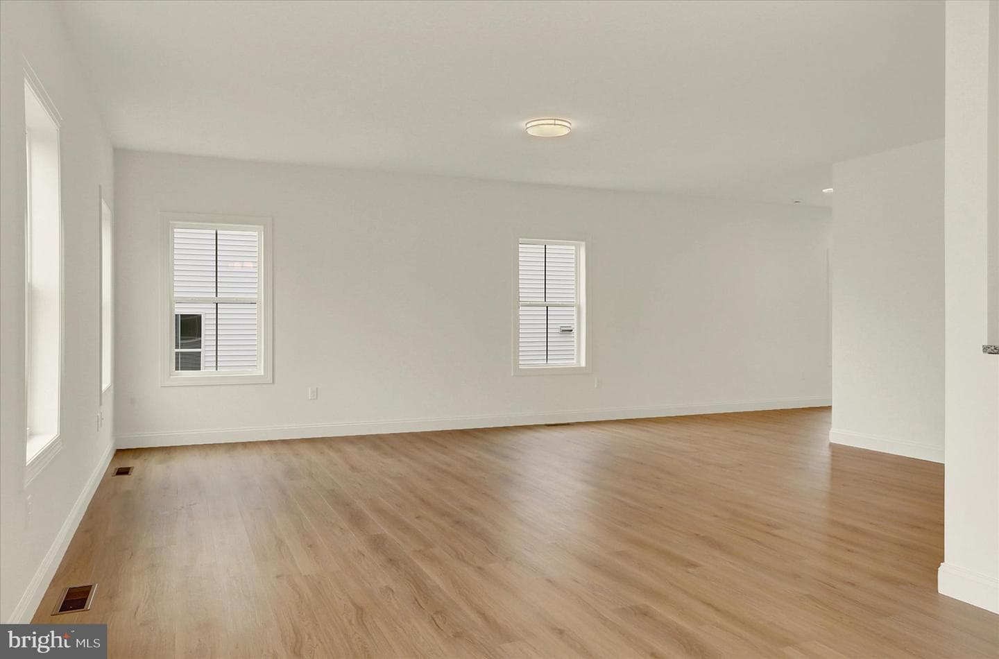 657 Brittany Drive photo 4