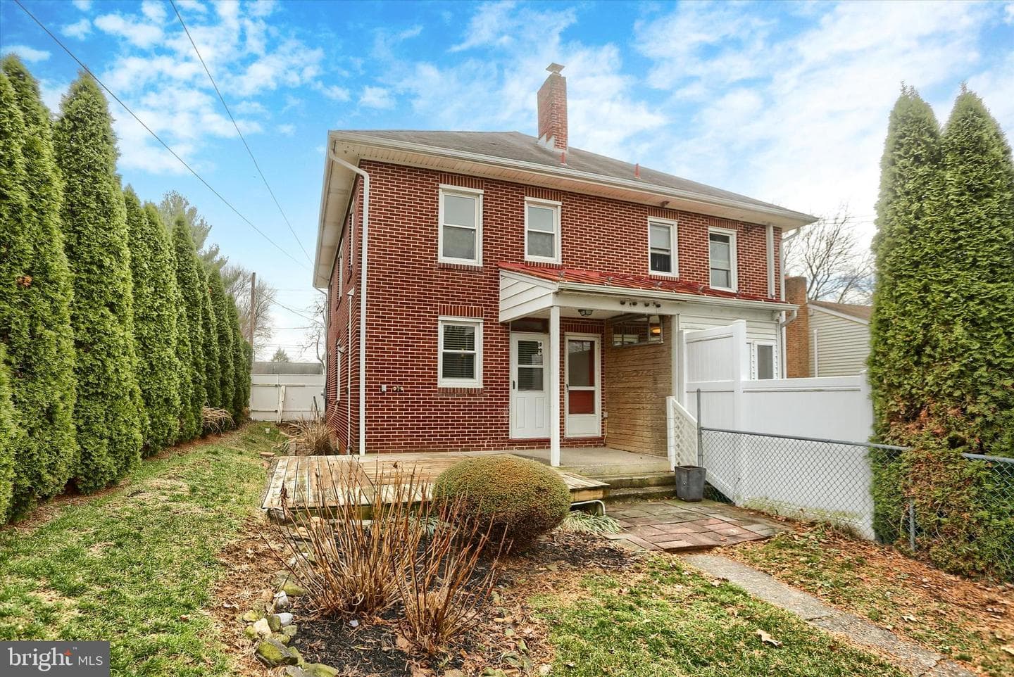 119 W Main Street photo 32