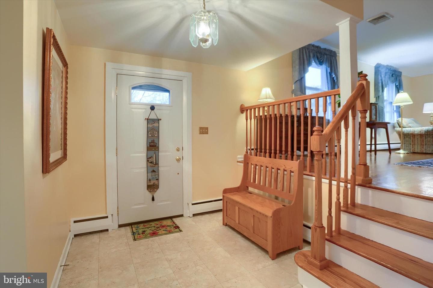 409 Blacklatch Lane photo 2