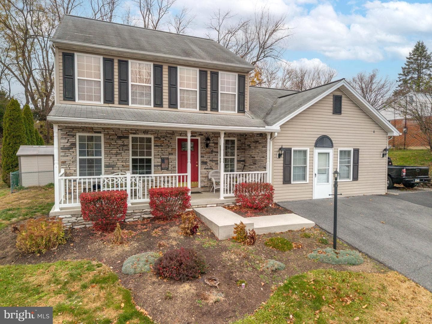 768 Magaro Road photo 2
