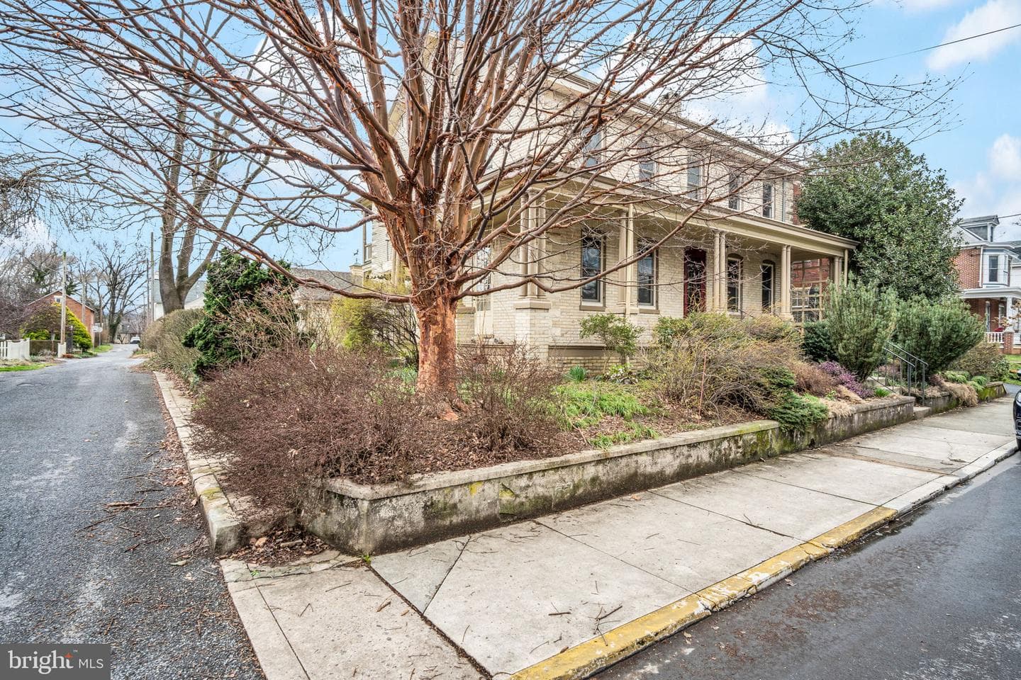 226 Walnut Street photo 2