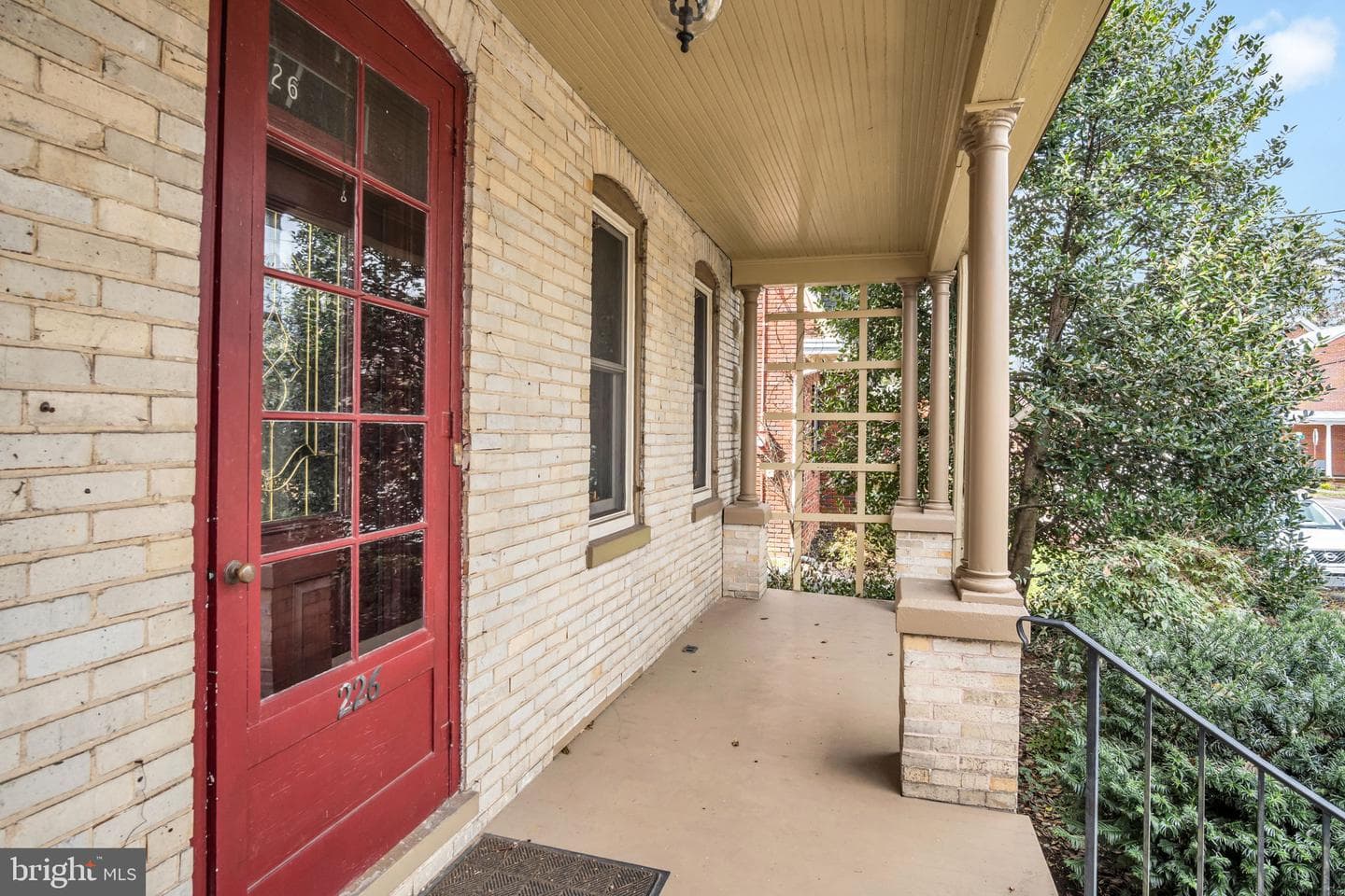 226 Walnut Street photo 4
