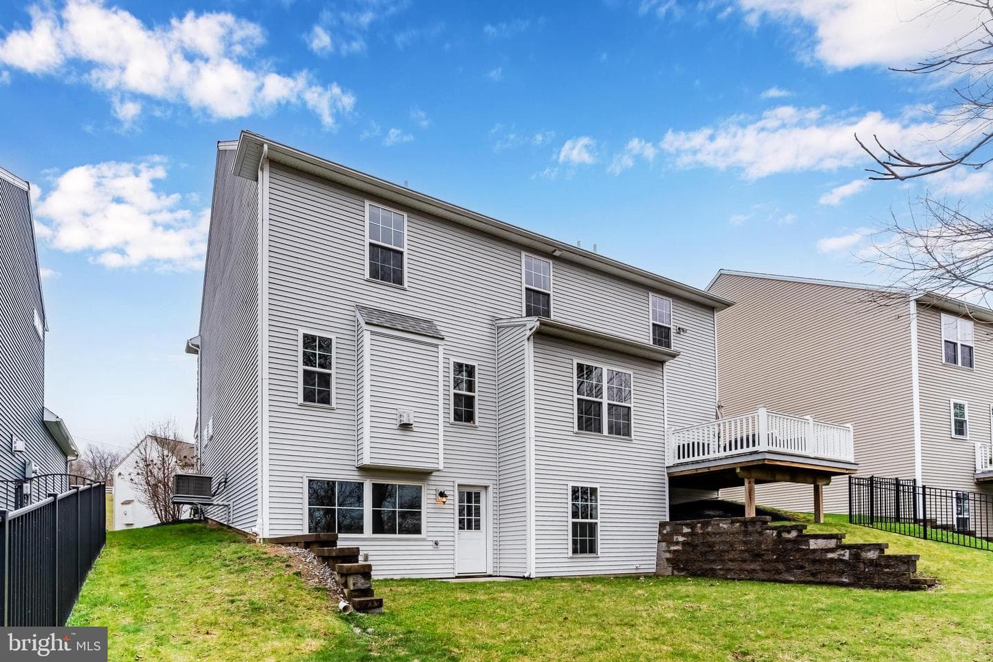 16 Bobolink Court photo 41