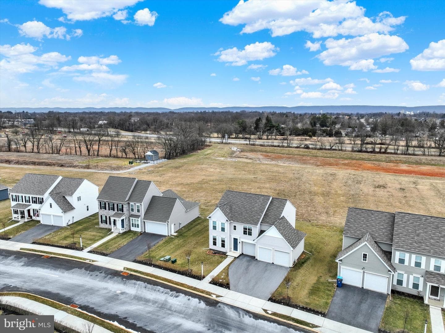 141 Moorefield Street, Mechanicsburg