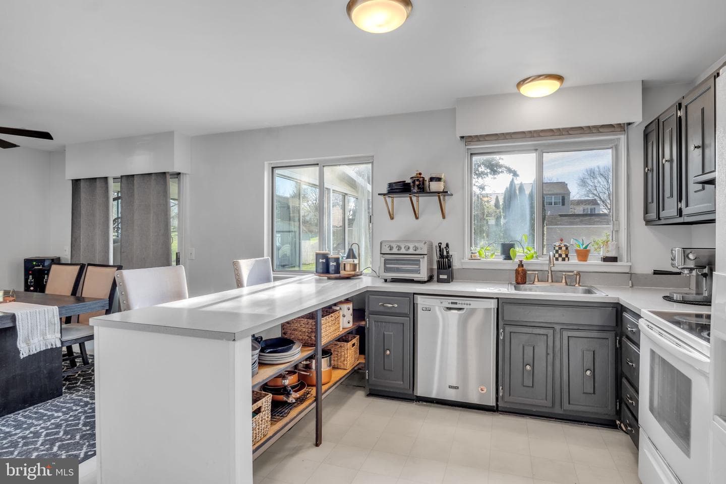 13 Lilac Drive photo 8