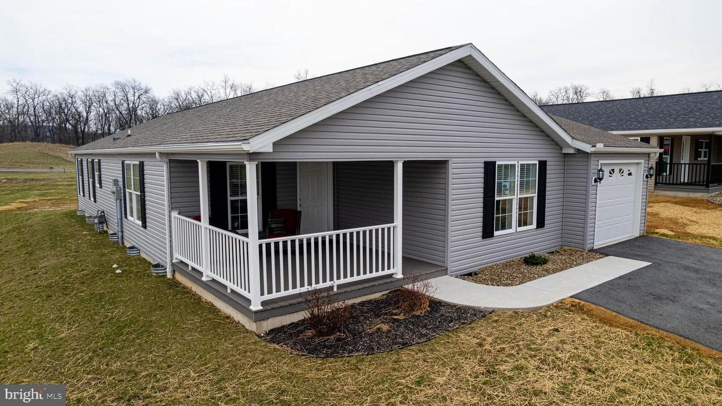 24 Burke Drive, Shippensburg