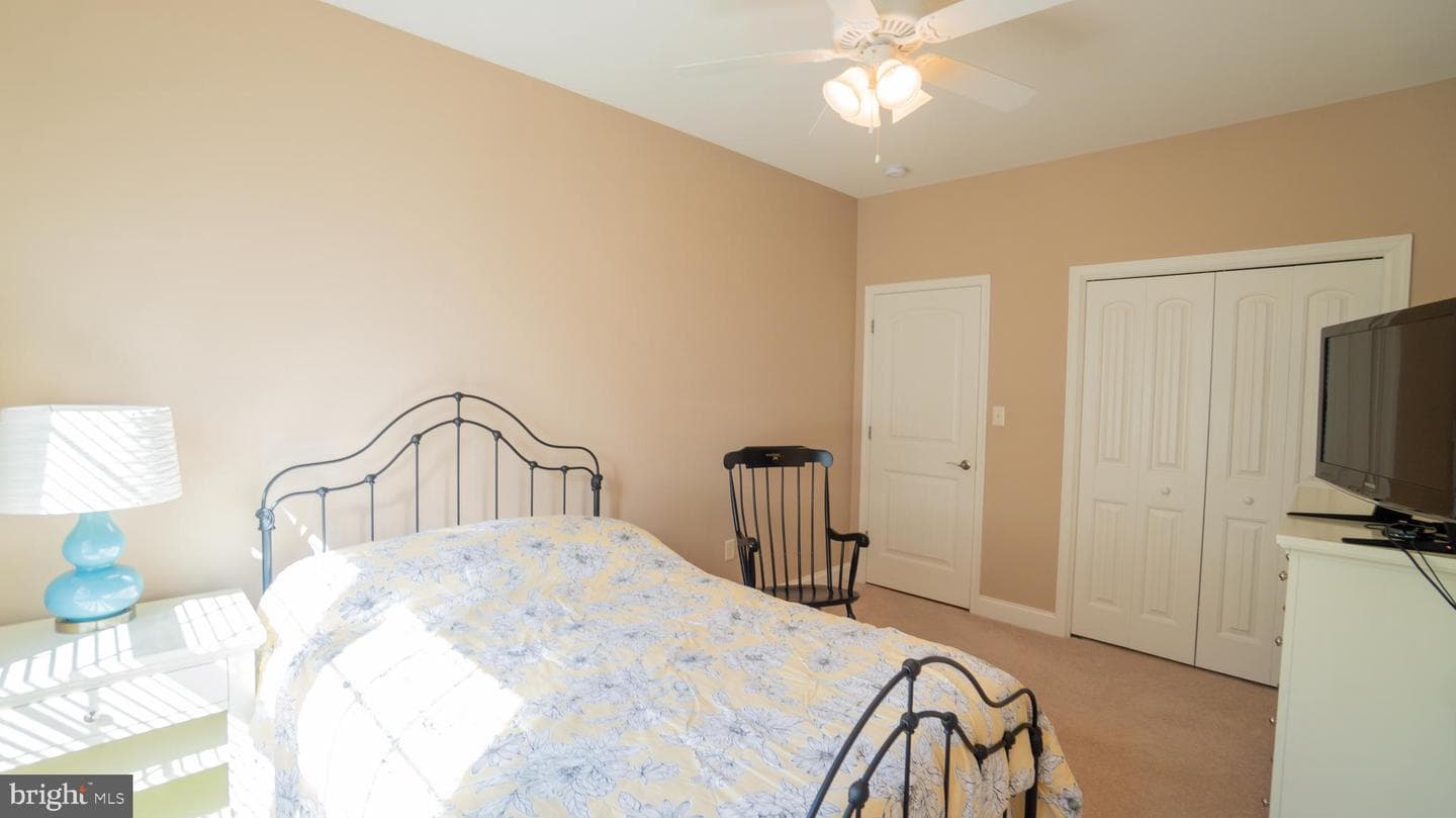 6210 Rivendale Court photo 10