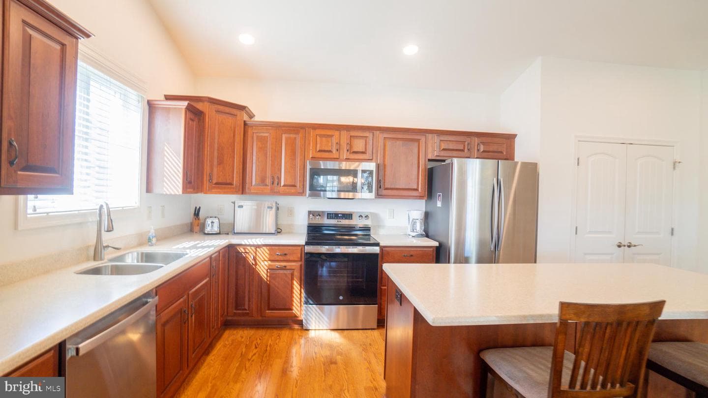 6210 Rivendale Court photo 12