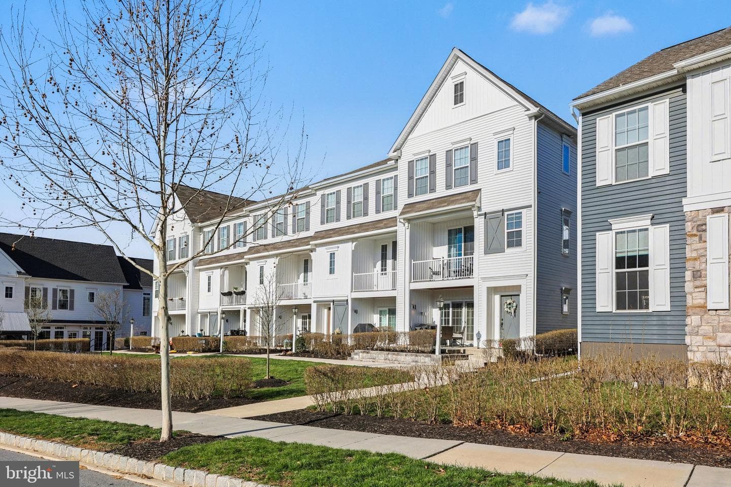 3111 Ben Street photo 27