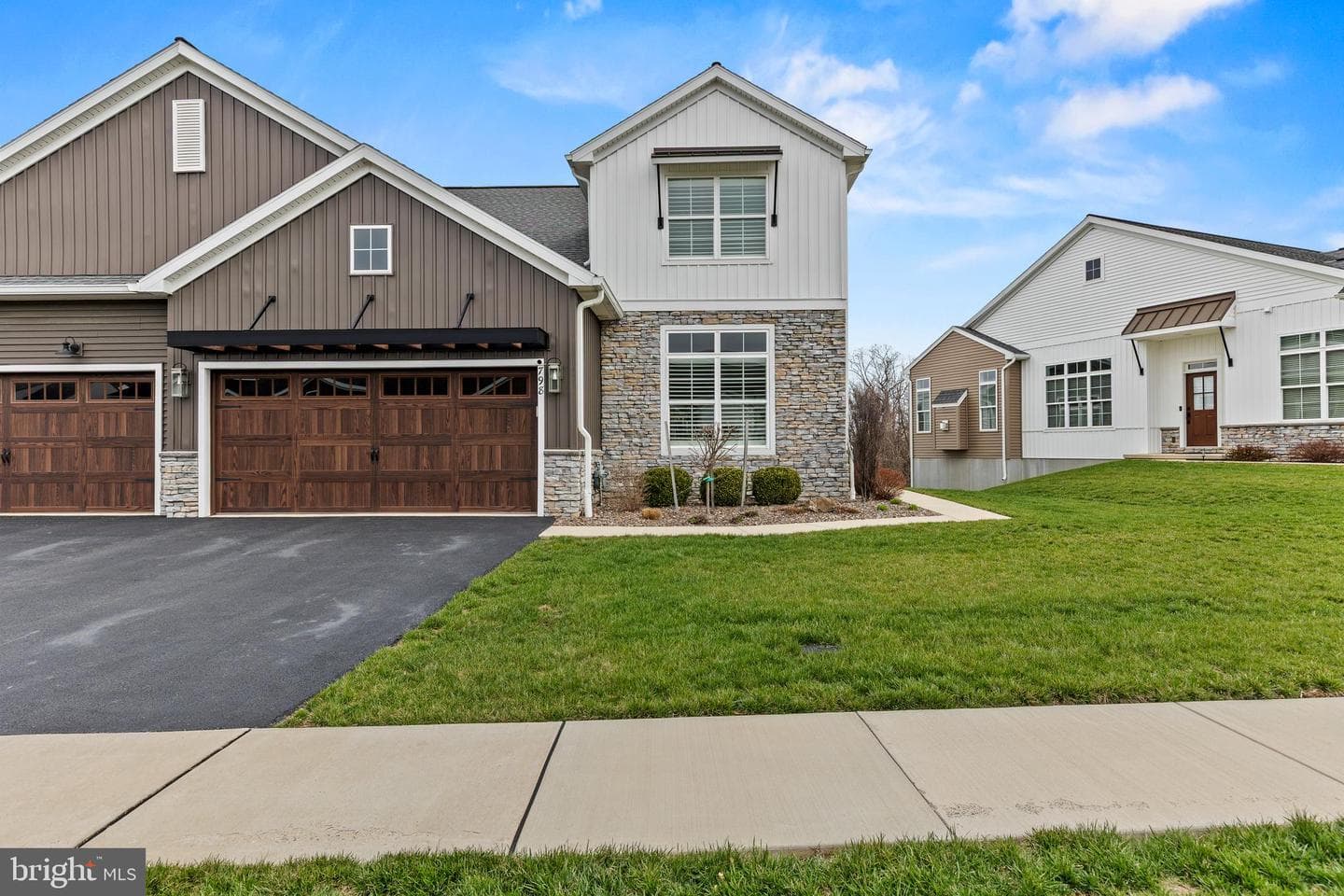798 Aurora Drive, Mechanicsburg
