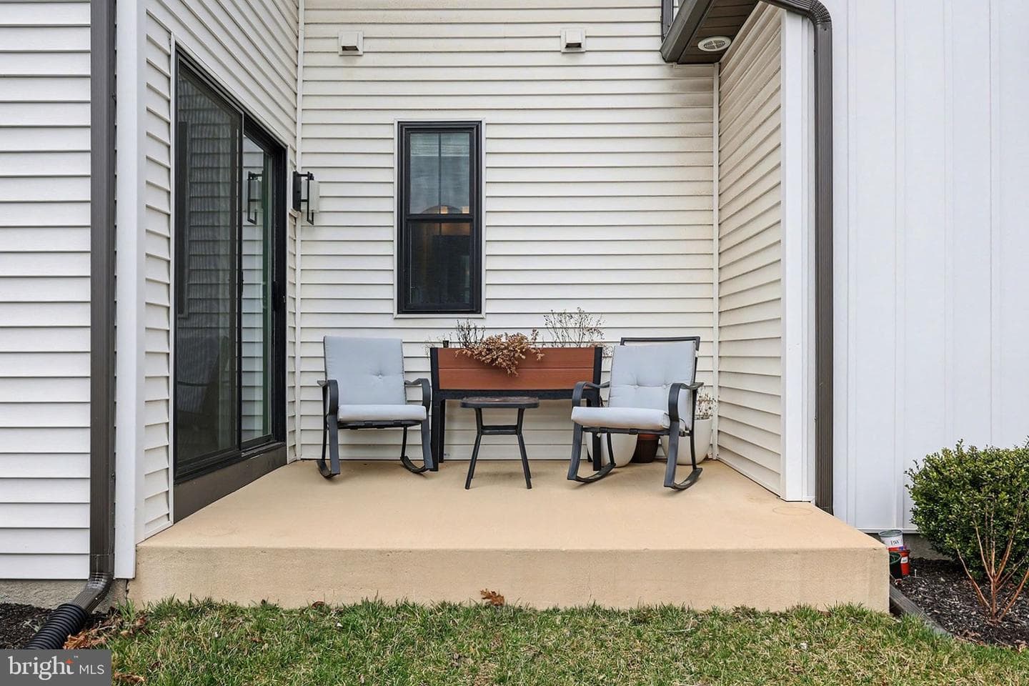 133 Larkin Drive photo 28
