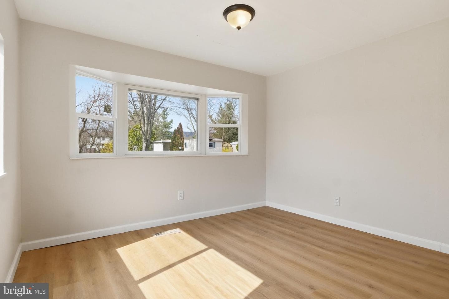 44 Aspen Lane photo 13