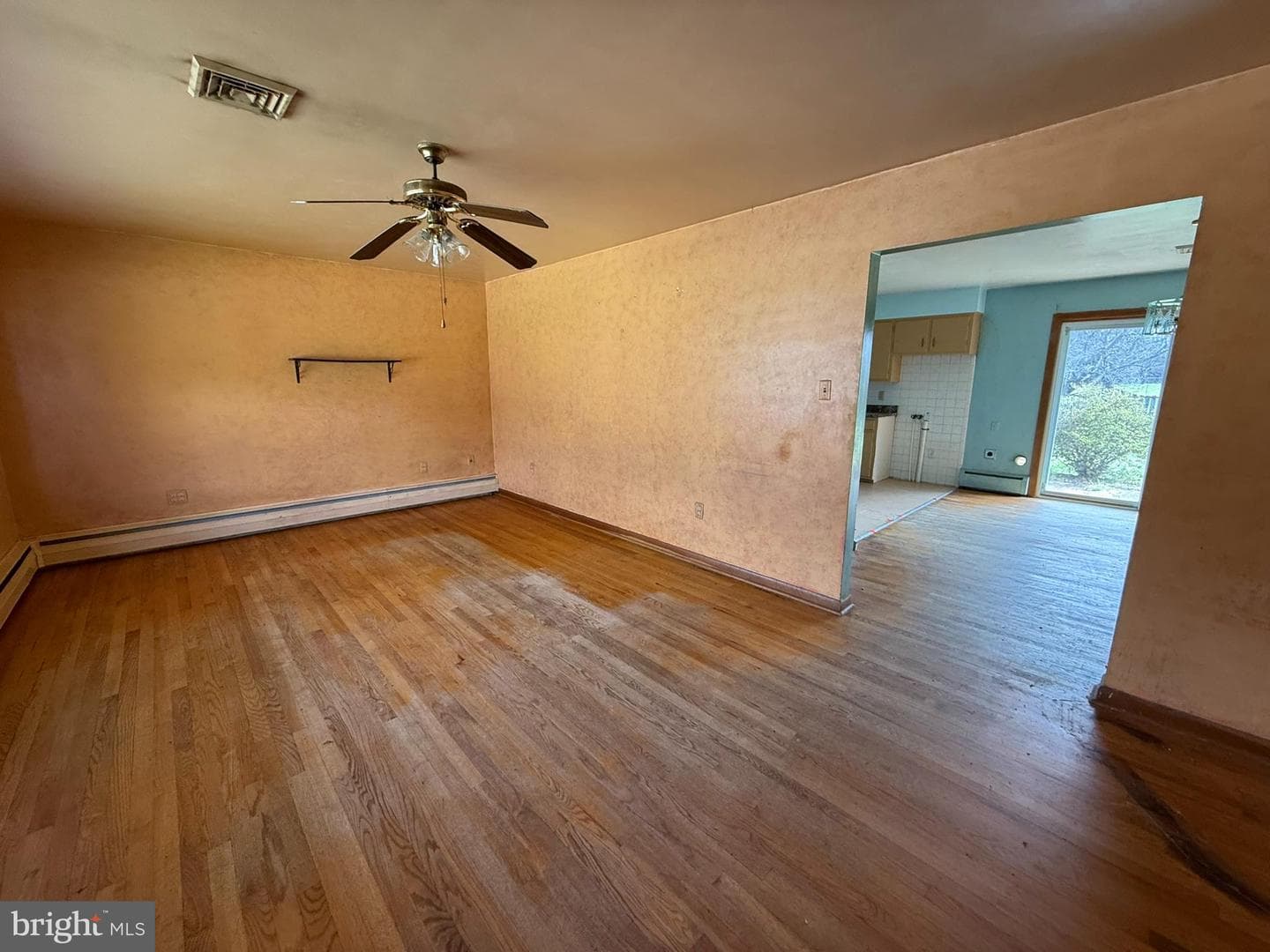 1006 Charles Street photo 2