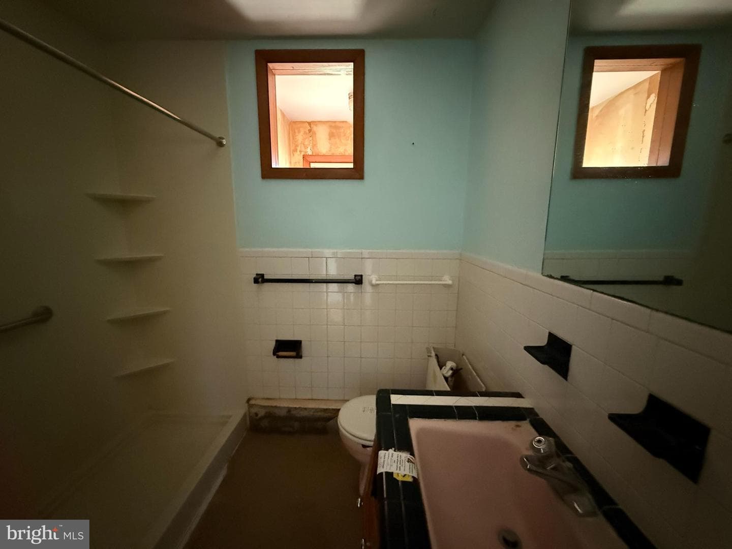 1006 Charles Street photo 6