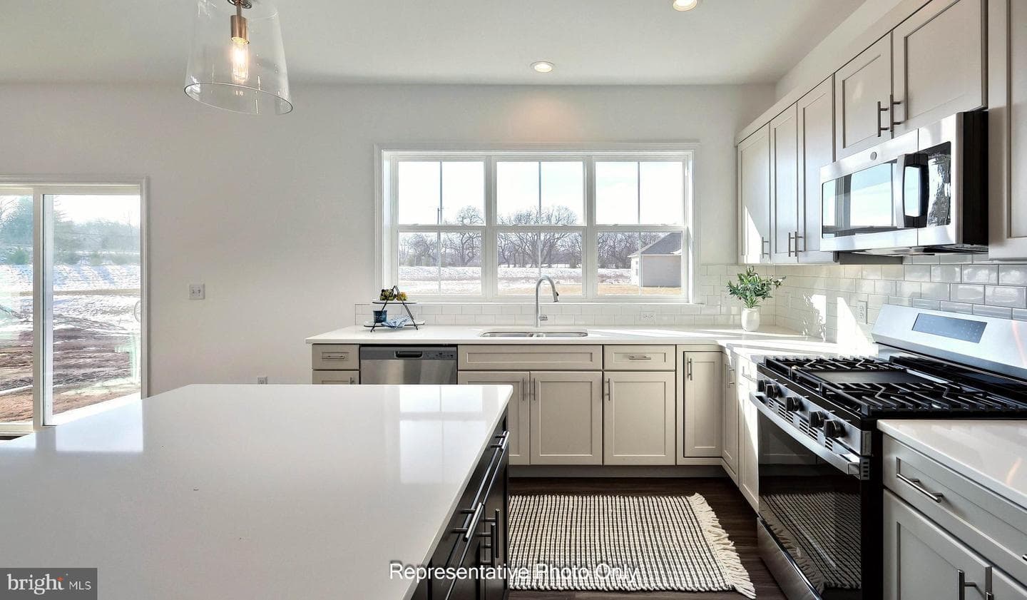 119 Blue Mountain Boulevard photo 18