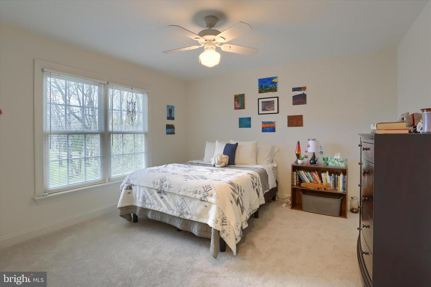 203 Friar Court photo 32