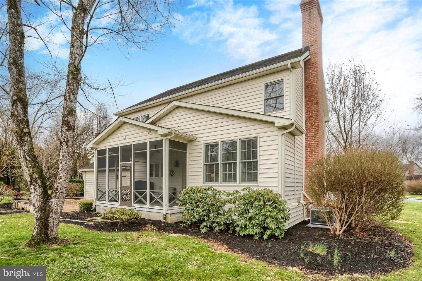 203 Friar Court photo 49