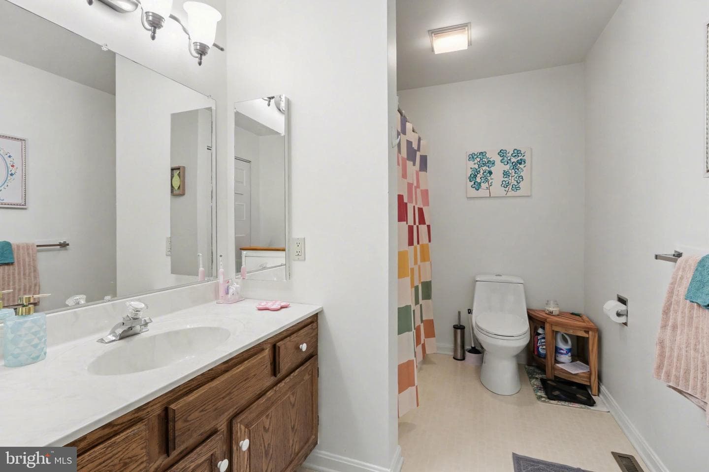 6 Westwood Court photo 36