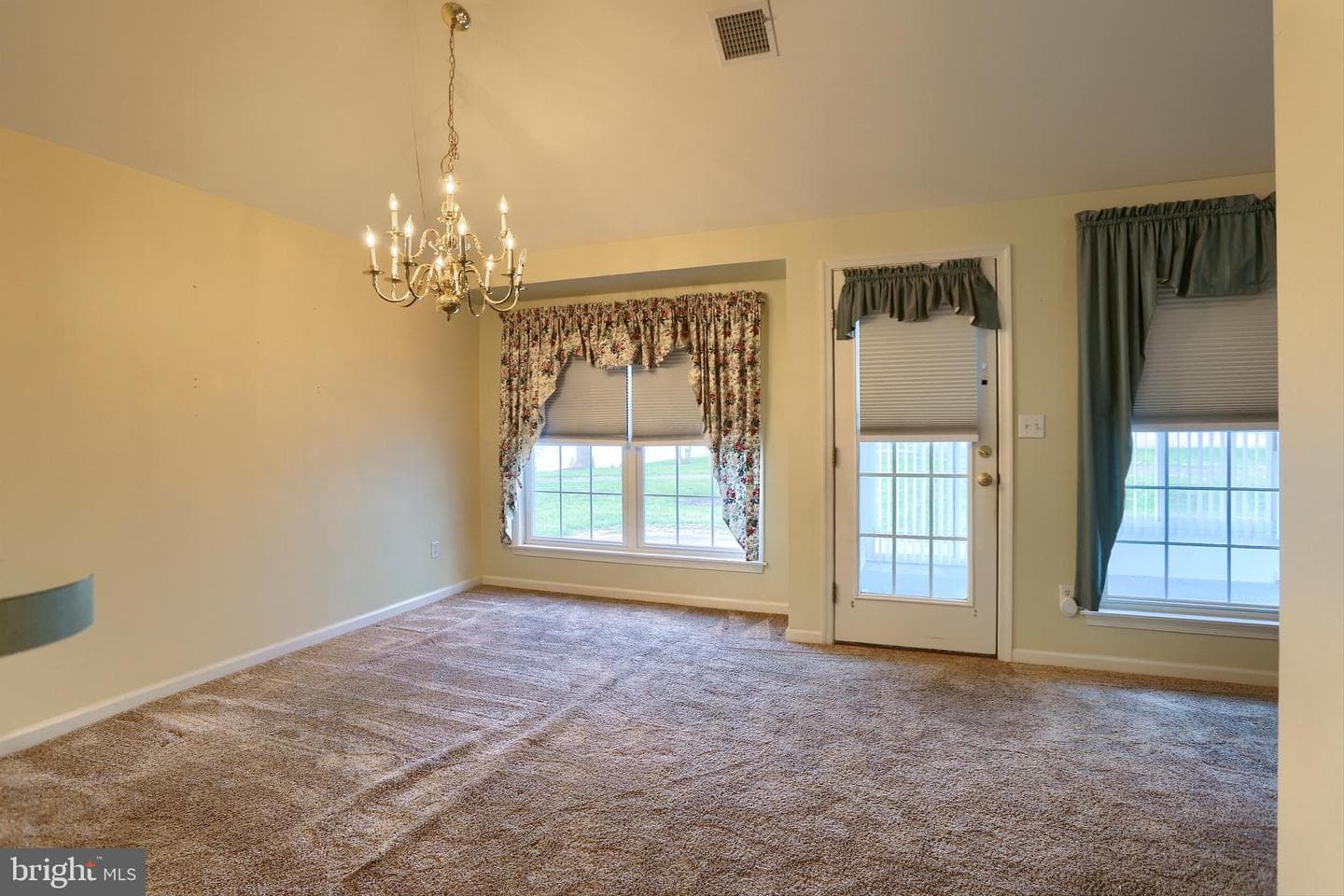 28 Longwood Drive photo 10