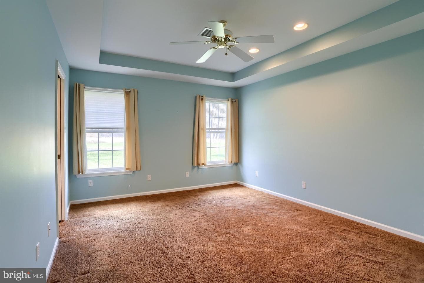 28 Longwood Drive photo 21