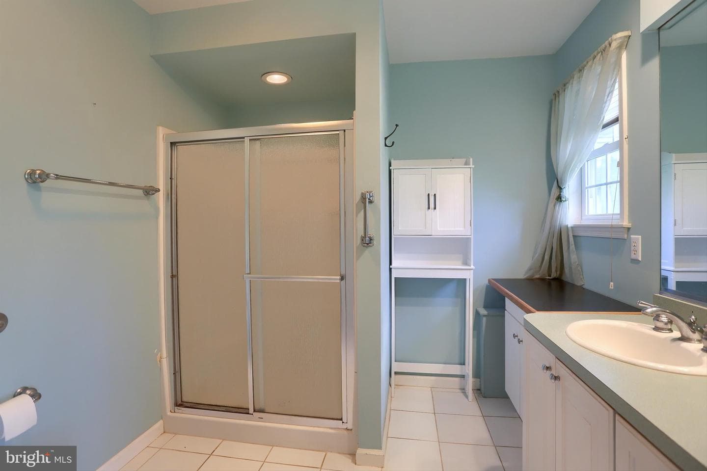 28 Longwood Drive photo 23