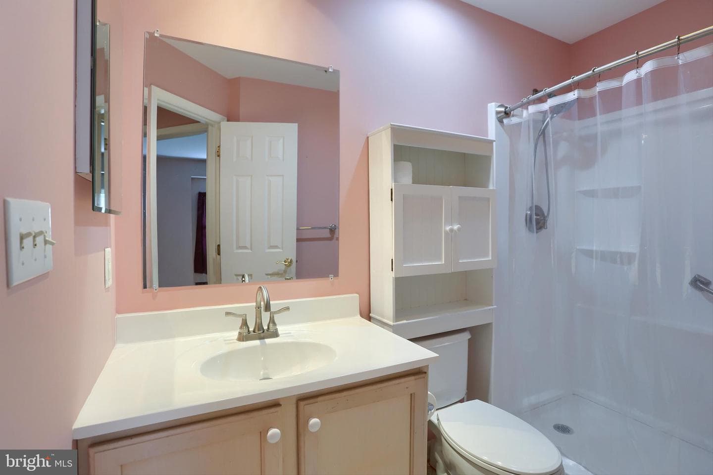 28 Longwood Drive photo 26