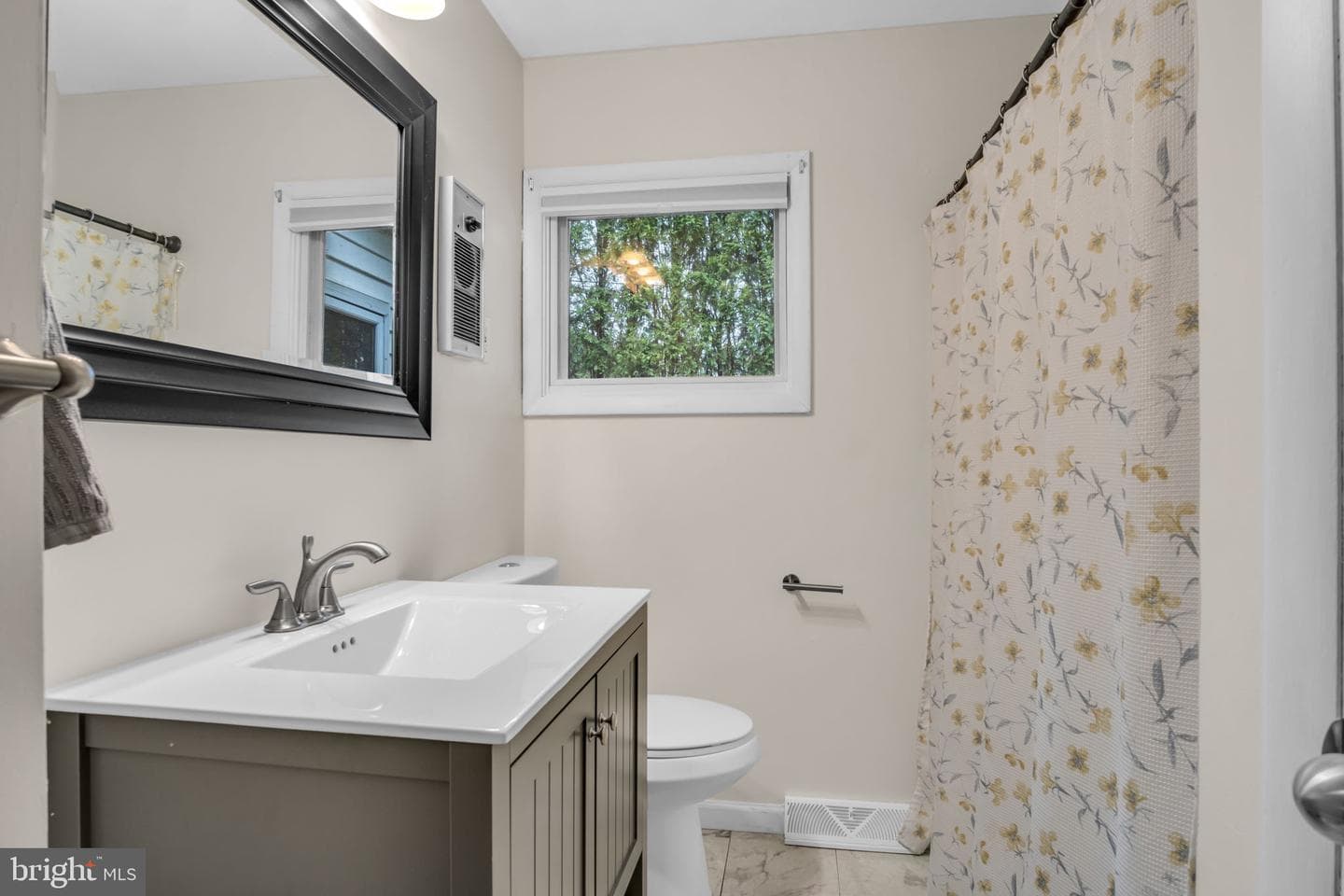 5224 Oxford Drive photo 7