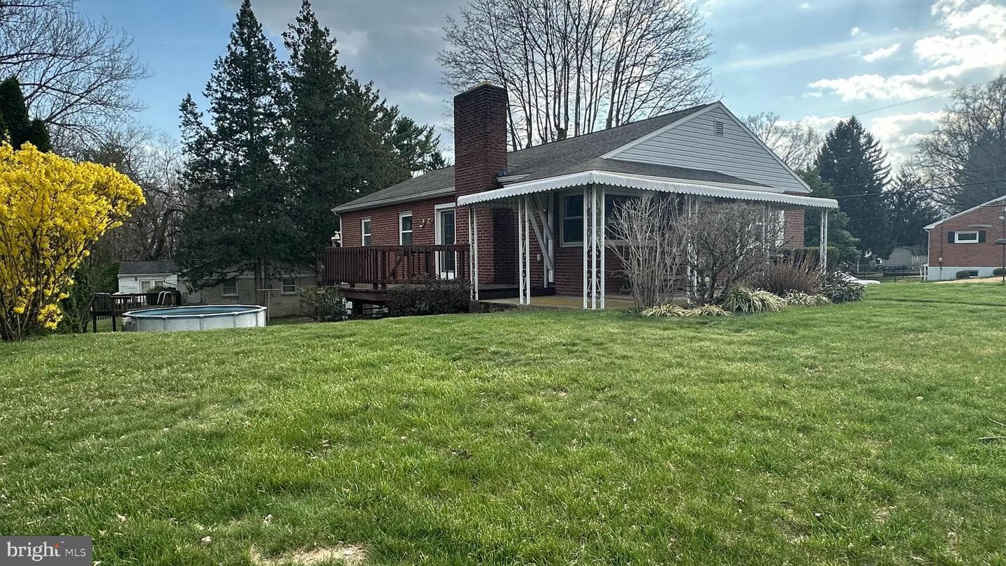 1803 Willow Road photo 7