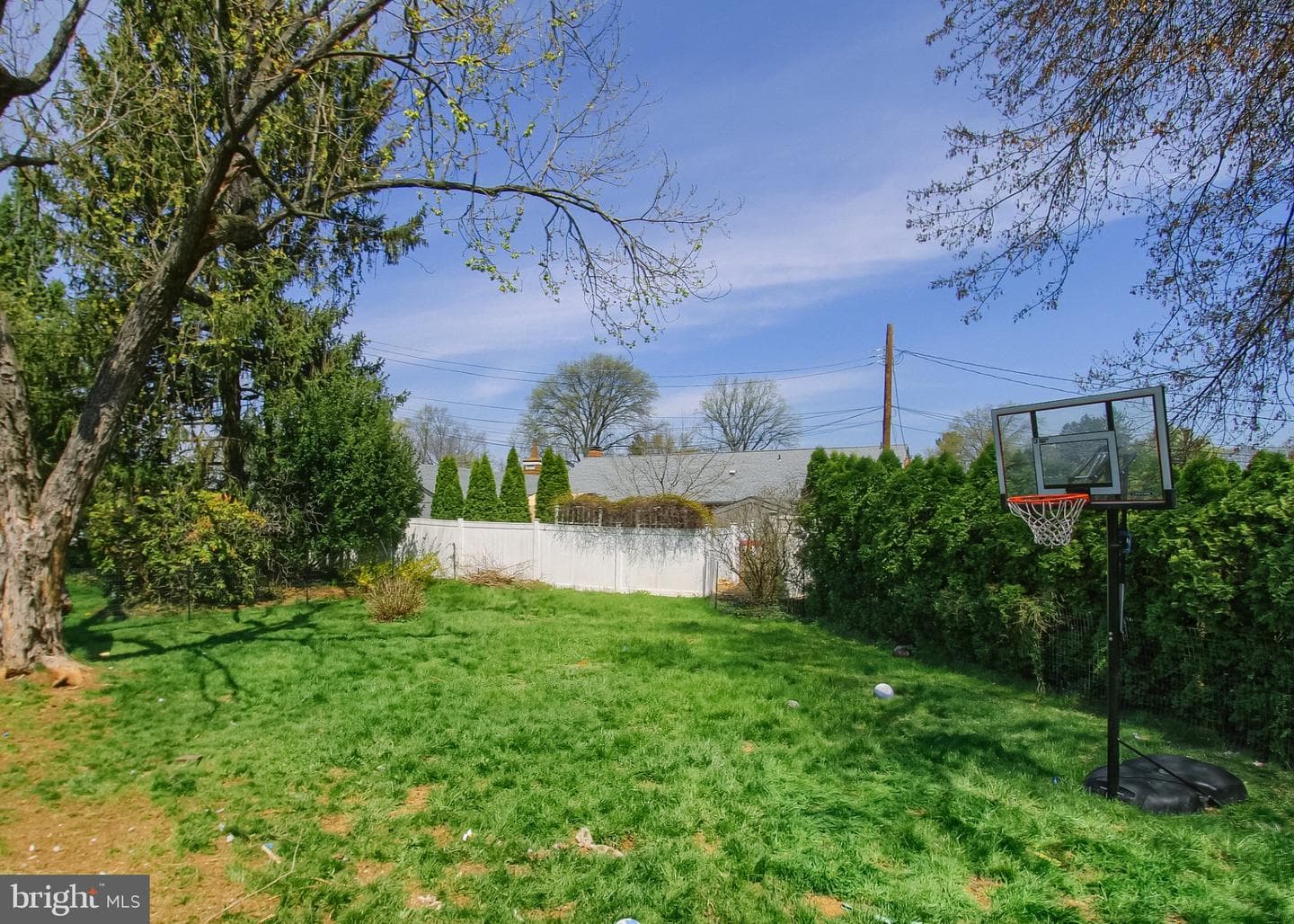 12 Center Drive photo 18