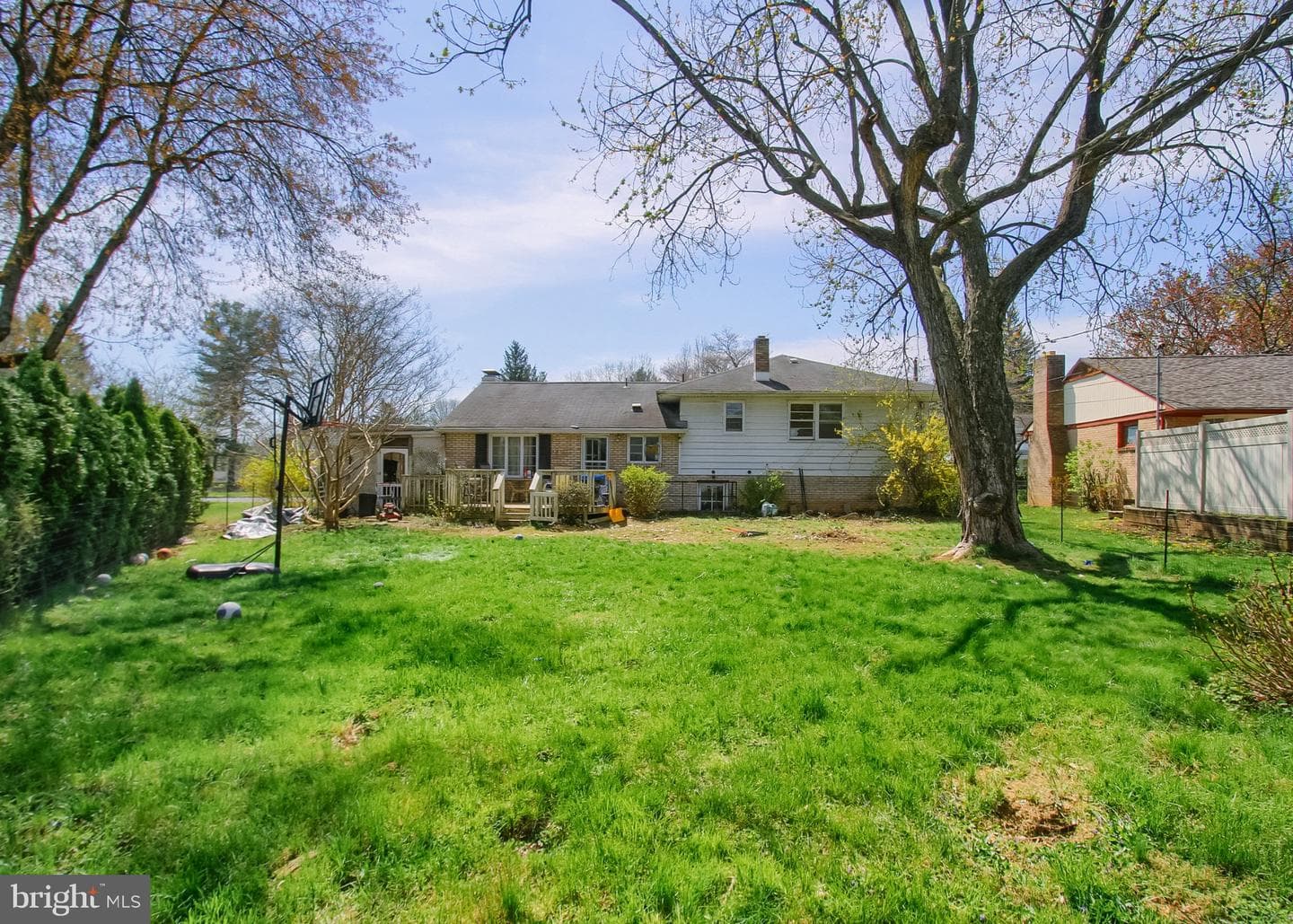 12 Center Drive photo 19