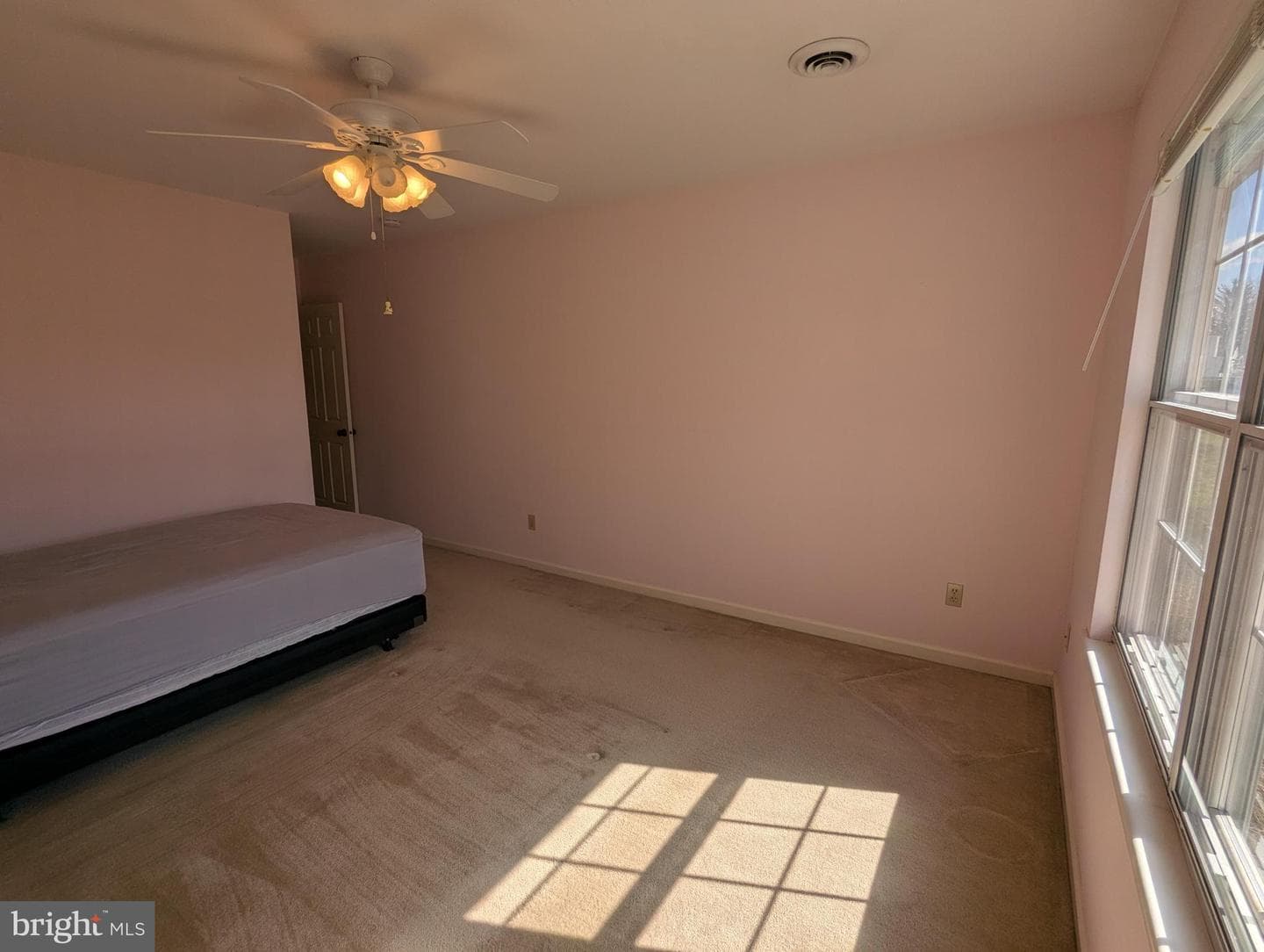 14 Greenspring Drive photo 14
