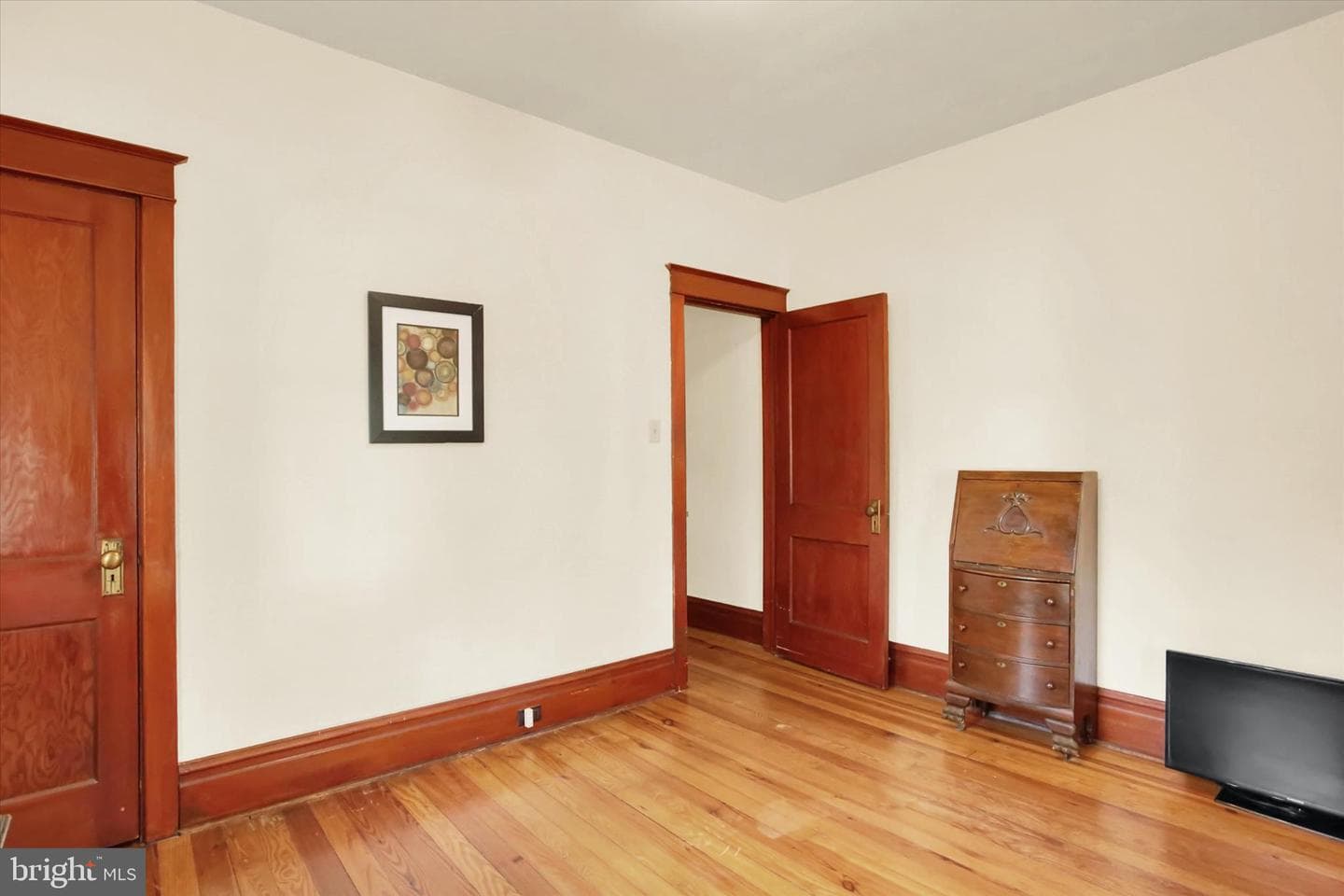 612 2nd St photo 21
