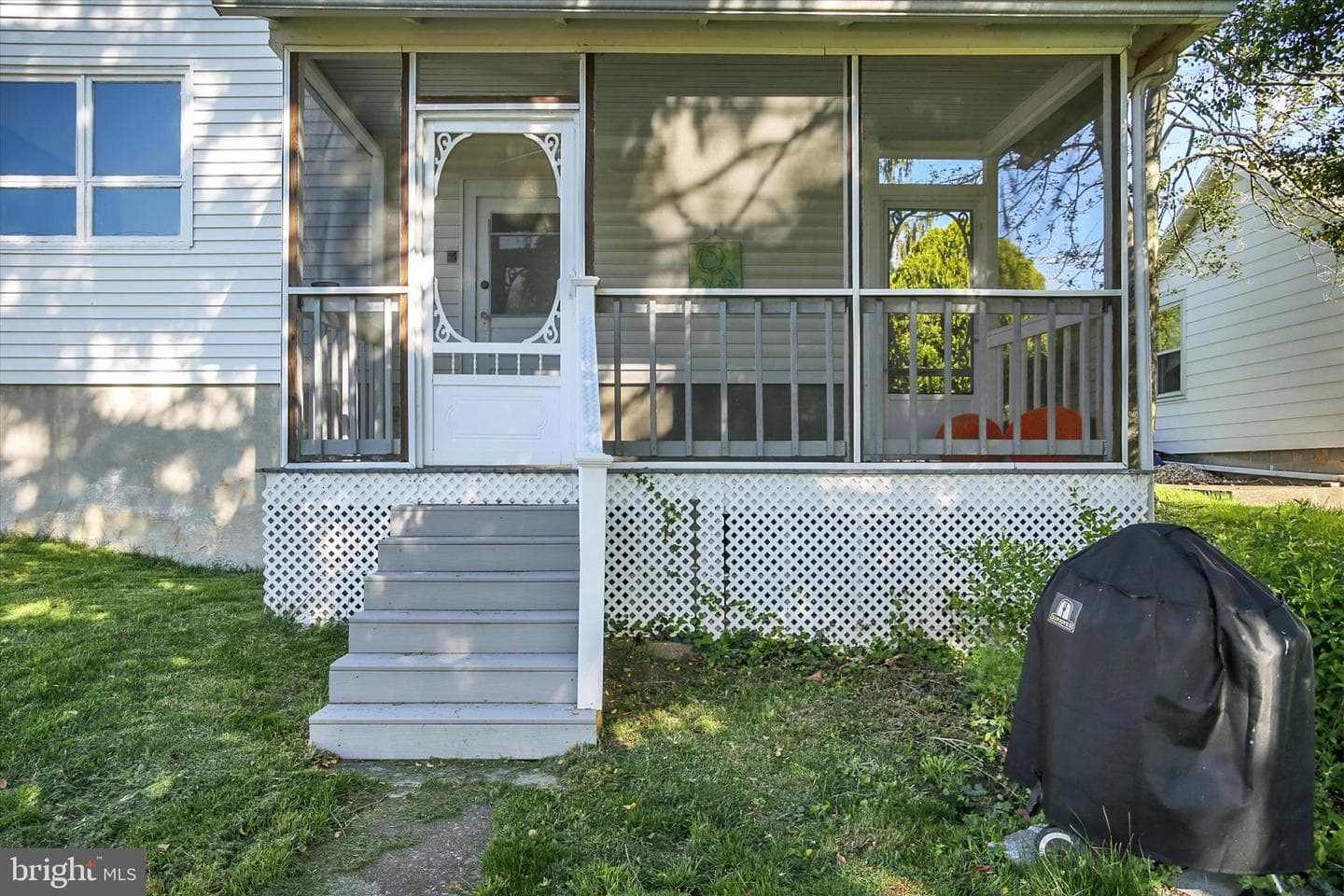 612 2nd St photo 25