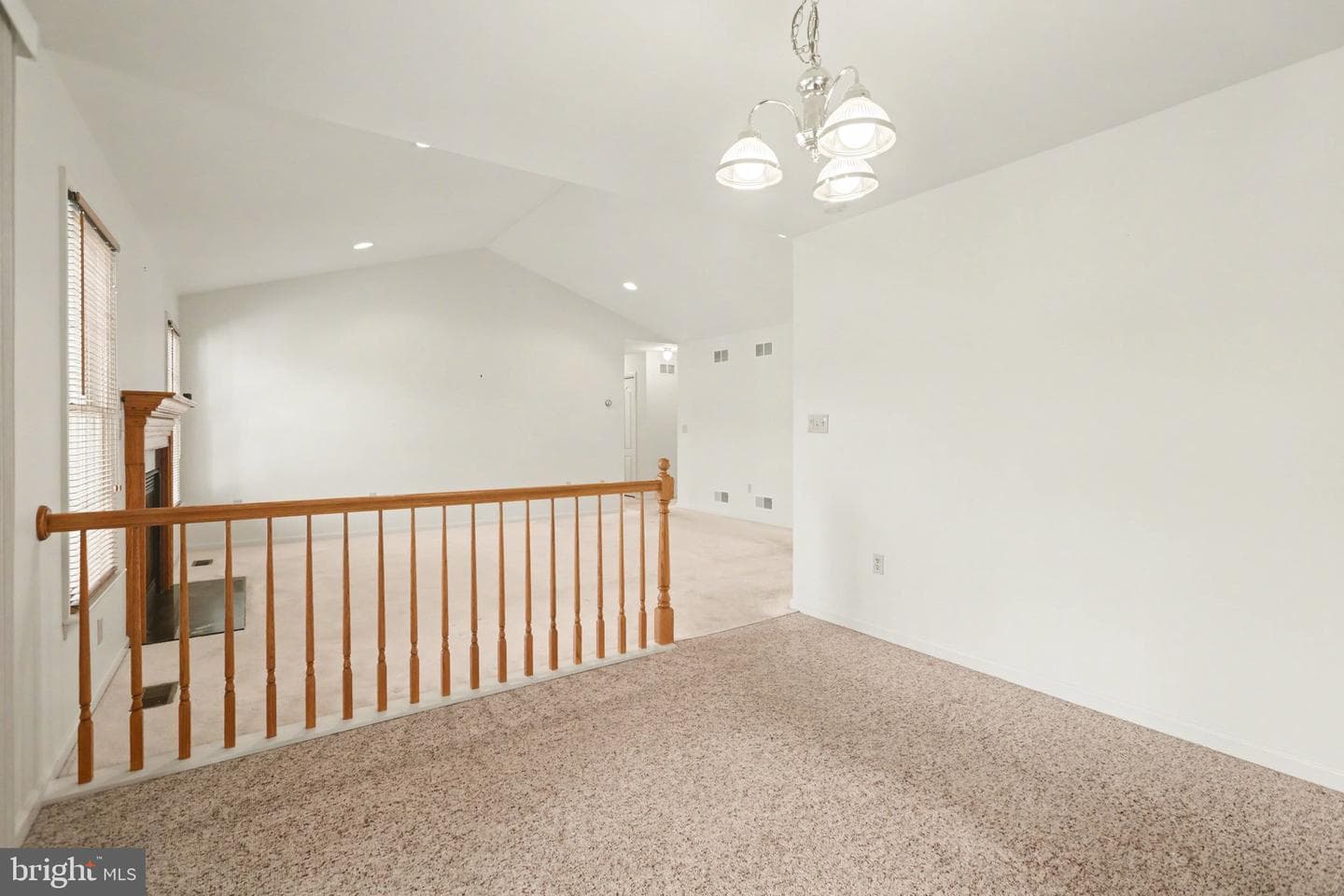 33 Blue Spruce Drive photo 13