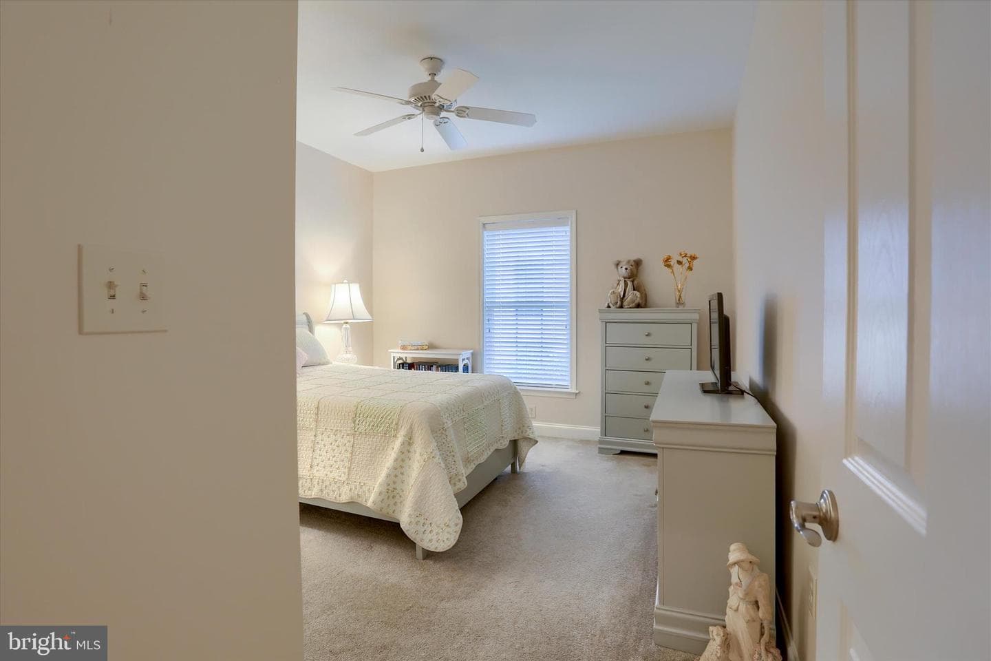 5405 Rivendale Boulevard photo 23