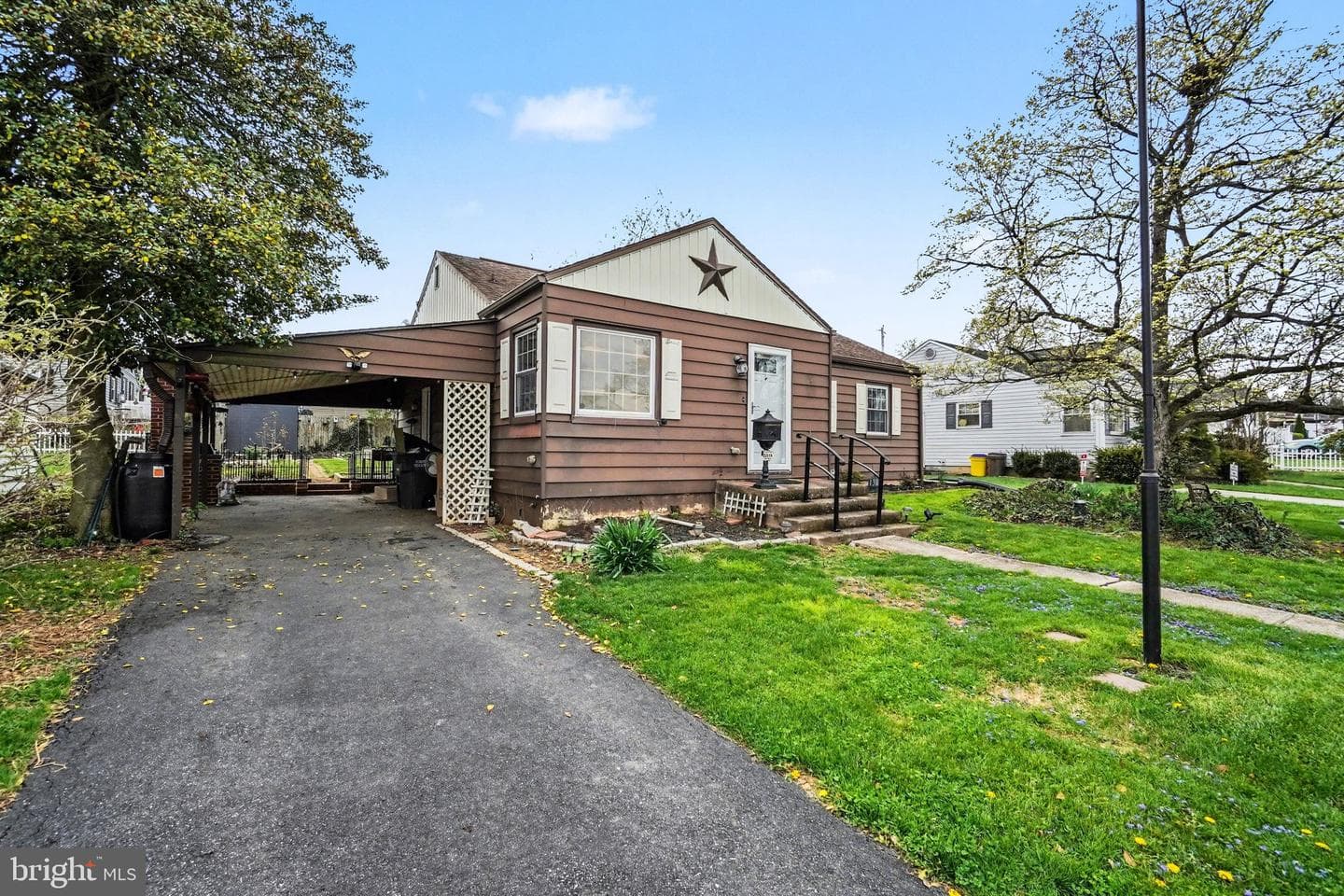 1309 Kingsley Road photo 2