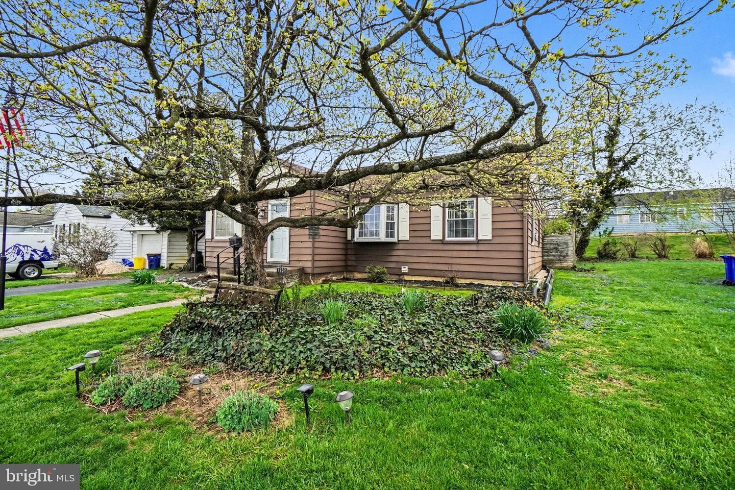 1309 Kingsley Road photo 3