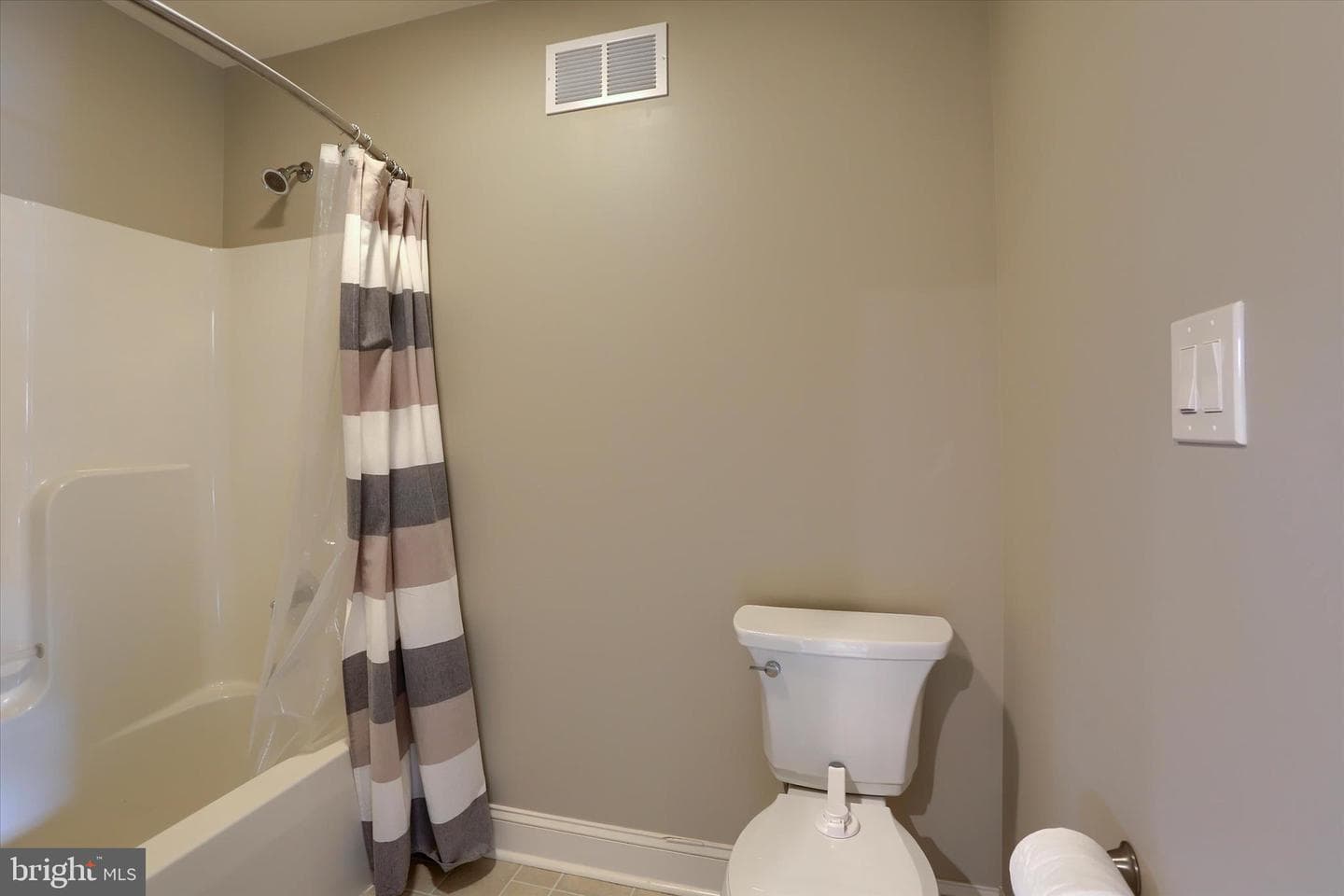 1720 Sawyer Lane photo 42