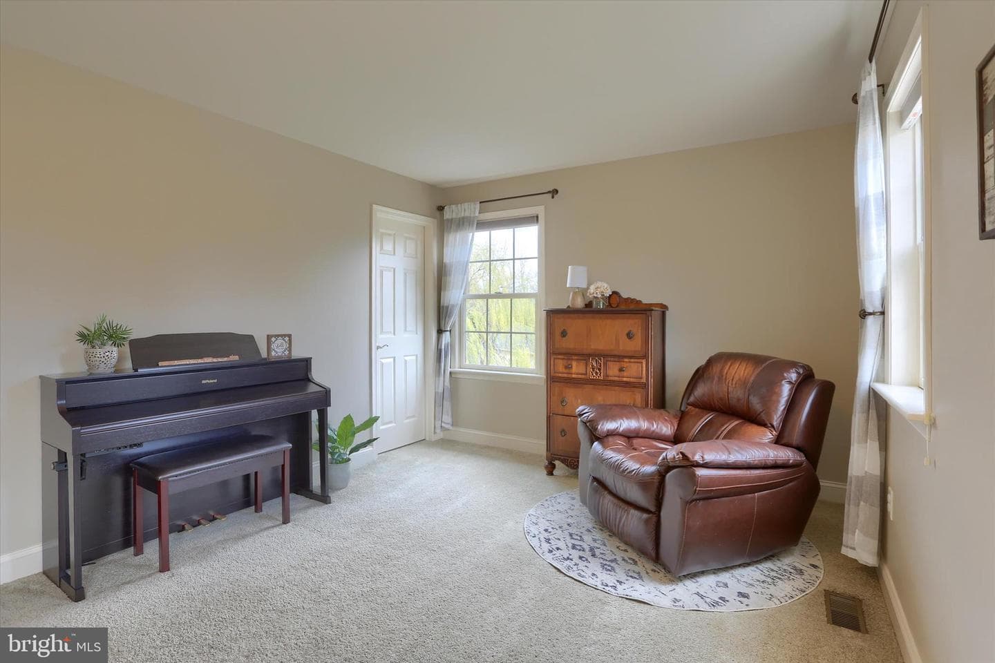 1720 Sawyer Lane photo 47