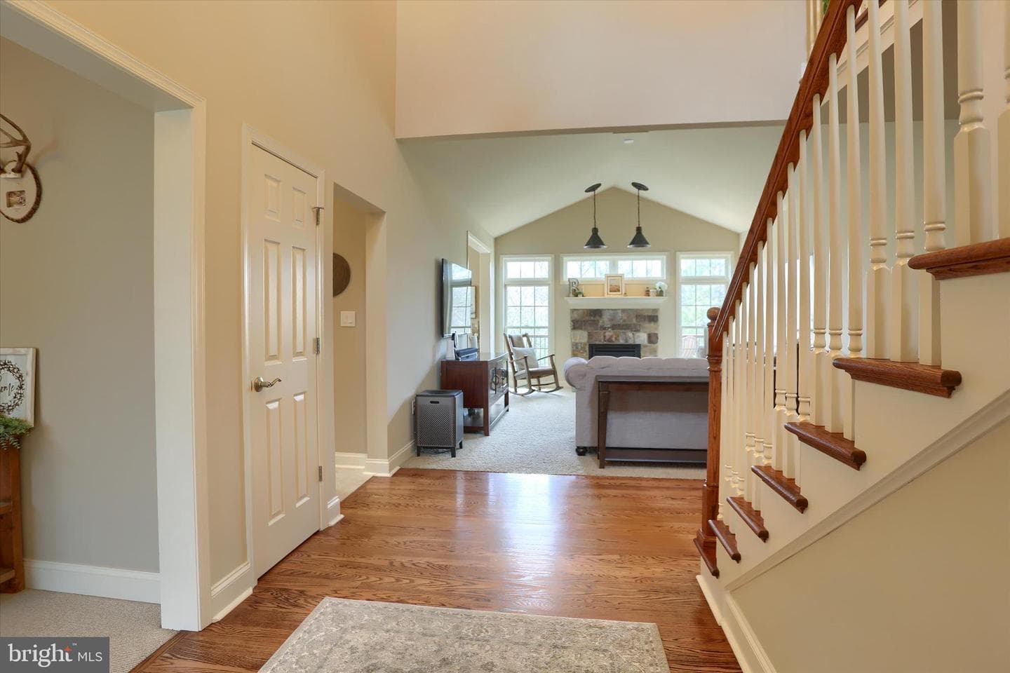 1720 Sawyer Lane photo 6
