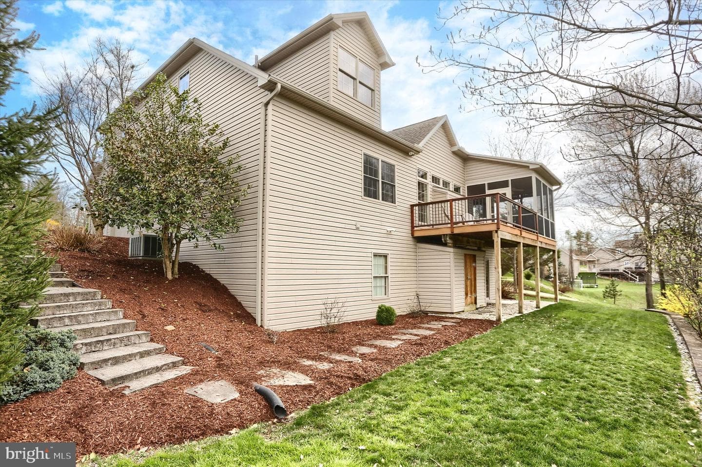 1720 Sawyer Lane photo 67